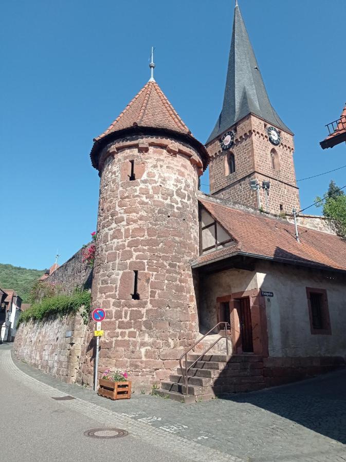 Gaestehaus Hoffmann Dörrenbach Dış mekan fotoğraf